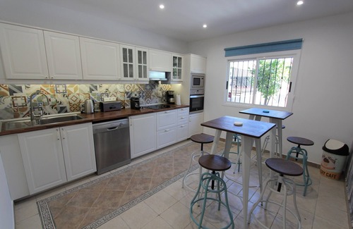 Buzanada Villa | Splendid 6-bedroom villa with heated pool set in a magnificent tropical garden