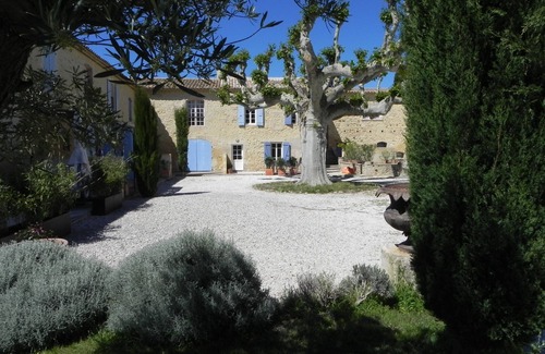 Tulette Apartment | Splendid apartment in centuries old Provence farmhouse