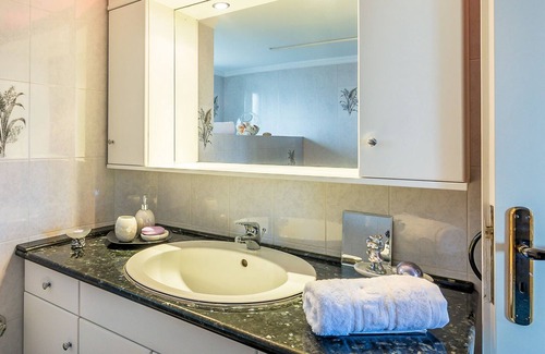 Polemarchi Apartment | Splendid flat with Pool overlooking the Ocean