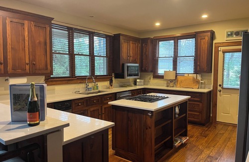 Lake Toxaway House | Splendid Lake Toxaway home on golf course - golf cart/walk to Marina in minutes!