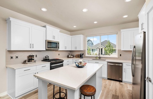 Hillsboro House | Splendid Single Level Home, Private Patio & Fire-Table, Shared Pool, Hot Tub, Gym Walk 2 Golf Course