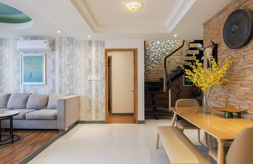 Ho Chi Minh City Apartment | Splendid Skyluxe Penthouse