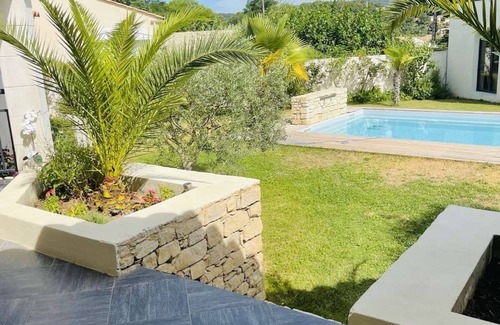Bagnols-sur-Ceze House | Splendid villa with heated pool