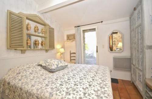 Viens Villa | Splendid Villa in Viens with Swimming Pool