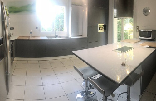 Plescop Villa | Splendid Villa, near Vannes 350M2, 3000m2 of garden, 7 bedrooms, 14 persons, 4sdb