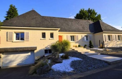 Plescop Villa | Splendid Villa, near Vannes 350M2, 3000m2 of garden, 7 bedrooms, 14 persons, 4sdb