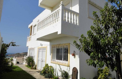 Mediouna House | SPLENDID VILLA WITH POOL. SEA & MOUNTAIN VIEW-170M BEACH