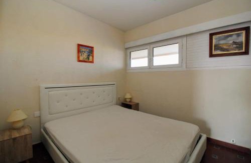 Saint-Cyprien Plage Apartment | Splendide Vue sur le port St Cyp
