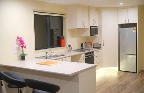 Greymouth House | Spoil yourself. Relax in style. Warm and quiet.