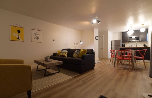 Palisade Hotel | Spoke and Vine Motel