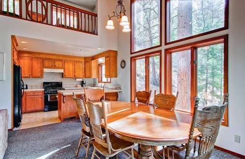 Yosemite West House | Sport Chalet