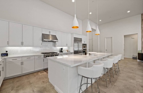 La Quinta House | Sports Fan Paradise at The Citrus Club