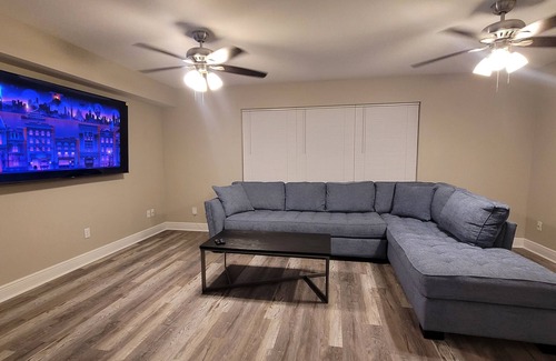West End House | Sports Man Paradise