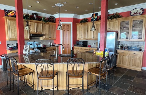 Port Sulphur Cabin | Sportsmens Heaven, 30 Min. from New Orleans, LA