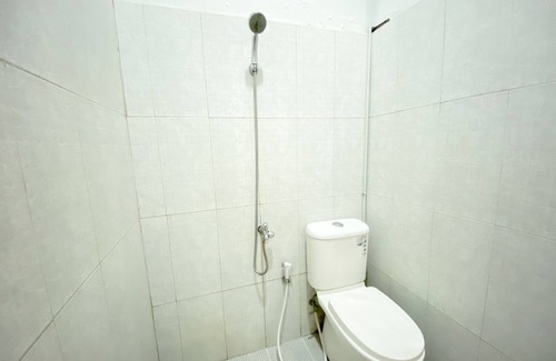 Padang Hotel | SPOT ON 2182 Al-ghani 2 Syariah