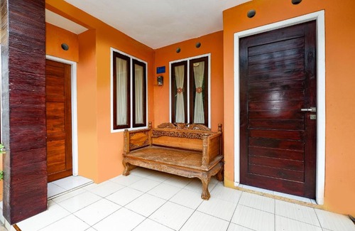 Jepara Hotel | SPOT ON 2414 Homestay Potroyudan Syariah