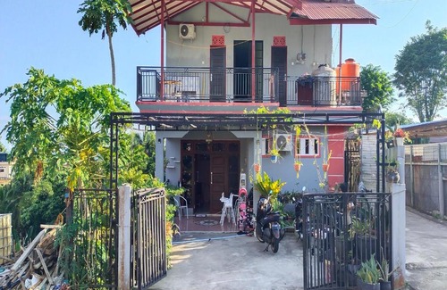 Balikpapan Hotel | SPOT ON 91623 Pj Guest House Syariah