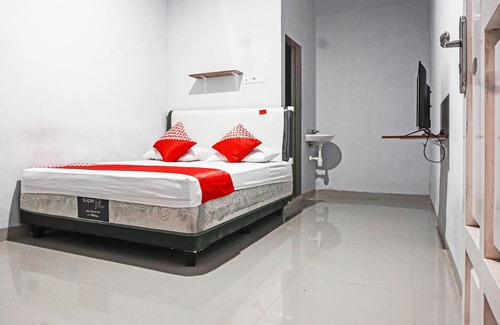 Somba Opu Hotel | SPOT ON 92221 Pondok Cahaya
