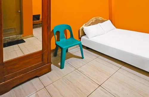 Parepare Hotel | SPOT ON 92362 Pondokan Tali Super