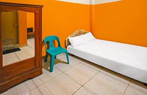 Parepare Hotel | SPOT ON 92362 Pondokan Tali Super