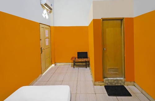 Parepare Hotel | SPOT ON 92362 Pondokan Tali Super