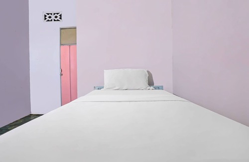 Pangkalpinang Hotel | SPOT ON 92421 City Kost Syariah