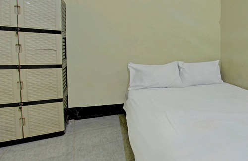 Kecamatan Janapria Hotel | SPOT ON 92882 Penginapan 3 Bersaudara Near Pasar Sengkol