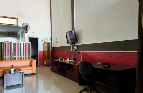 Makassar Hotel | SPOT ON 92900 Kost 3 Kelor Syariah