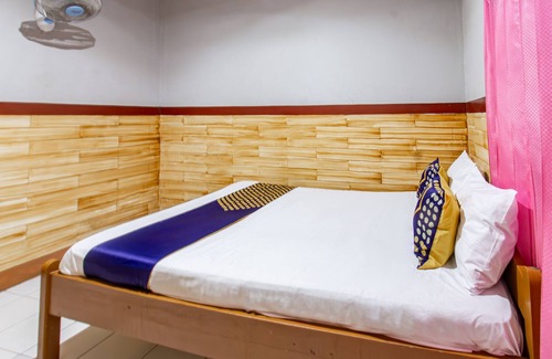 Kecamatan Janapria Hotel | SPOT ON 93517 De Lanang Homestay Near Masjid Janapria