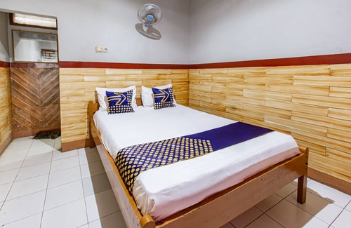 Kecamatan Janapria Hotel | SPOT ON 93517 De Lanang Homestay Near Masjid Janapria