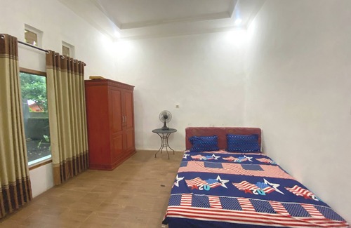 Kecamatan Janapria Hotel | SPOT ON 93519 Kebun Manis Homestay Near Lapangan Bola Volly Batu Kumbung