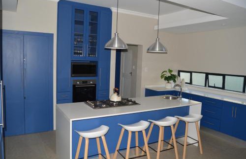 Parys Villa | Spot the 10th