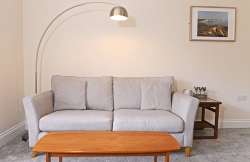 Eastbourne Seafront Apartment | Spotless 2-bed apartment with gentle ramp access in central Eastbourne for 4