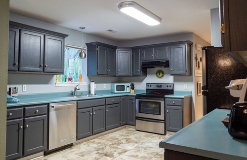 Cape Girardeau House | Spotless home minutes from everything good Cape Girardeau has to offer