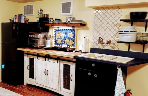 East Central Apartment | Spotless in Spokane