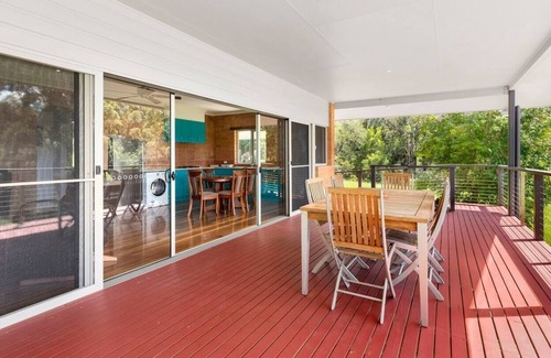 Sherwood House | Spotted Gum Cottage - Bush and Beach Experience