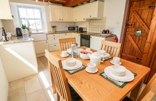 Sedbergh Cottage | SPOUT COTTAGE, family friendly, character holiday cottage in Sedbergh