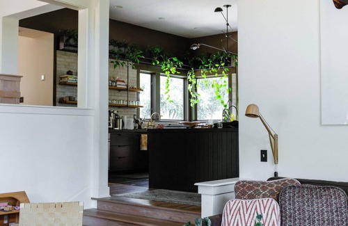 Ojai House | Sprawling Craftsman Home