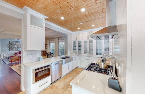 Riviera Beach House | Sprawling estate with a main house and a guest house - pool, grill, W/D, and AC