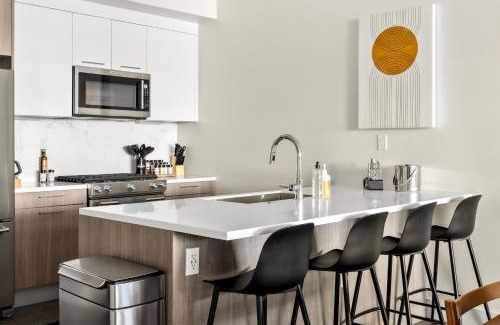 Highland House | Sprawling Floor Plan - Sleeps 8 - Zuni Lofts