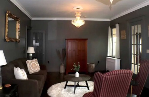 Manistique House | Sprawling historic home in heart of Central UP