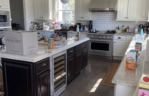 Dobbs Ferry House | Sprawling home with Hudson River Views 30 min from NYC