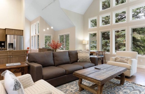 Highland Meadows House | Sprawling West Vail Home - Private Hot Tub!