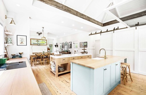 Piccadilly House | SPRIGG COTTAGE Adelaide Hills Luxury Retreat