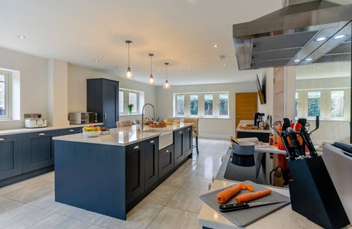 Holmfirth House | Spring Bank View - Holmfirth