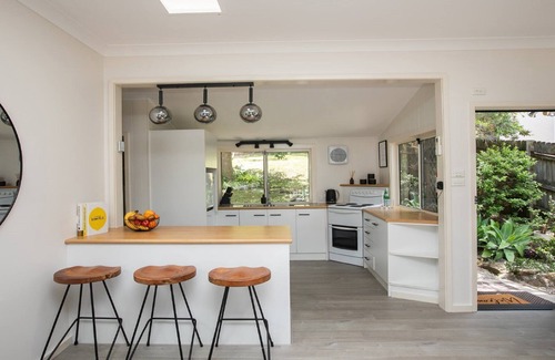 Pearl Beach House | Spring Break, Pay2, stay 3* -w/Trampoline