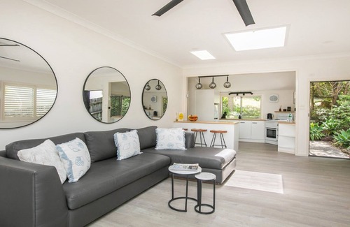 Pearl Beach House | Spring Break, Pay2, stay 3* -w/Trampoline