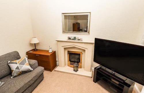 Birkdale House | Spring Close