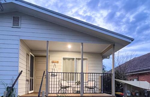 Nowra House | Spring Cottage