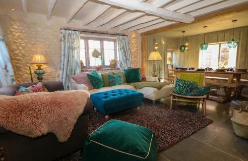 Ford House | Spring Cottage